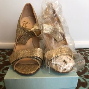 Perfect Holiday, Bridal Shower, Wedding Butter Gold Sparkle Bow Heels